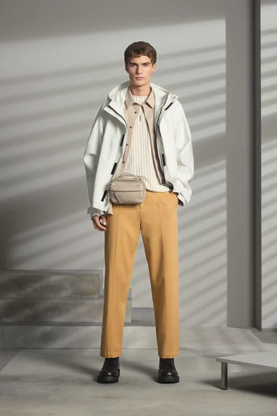 Look 5